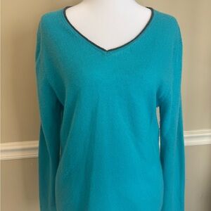 Peck and Peck vintage 100% Cashmere Sweater V neck
